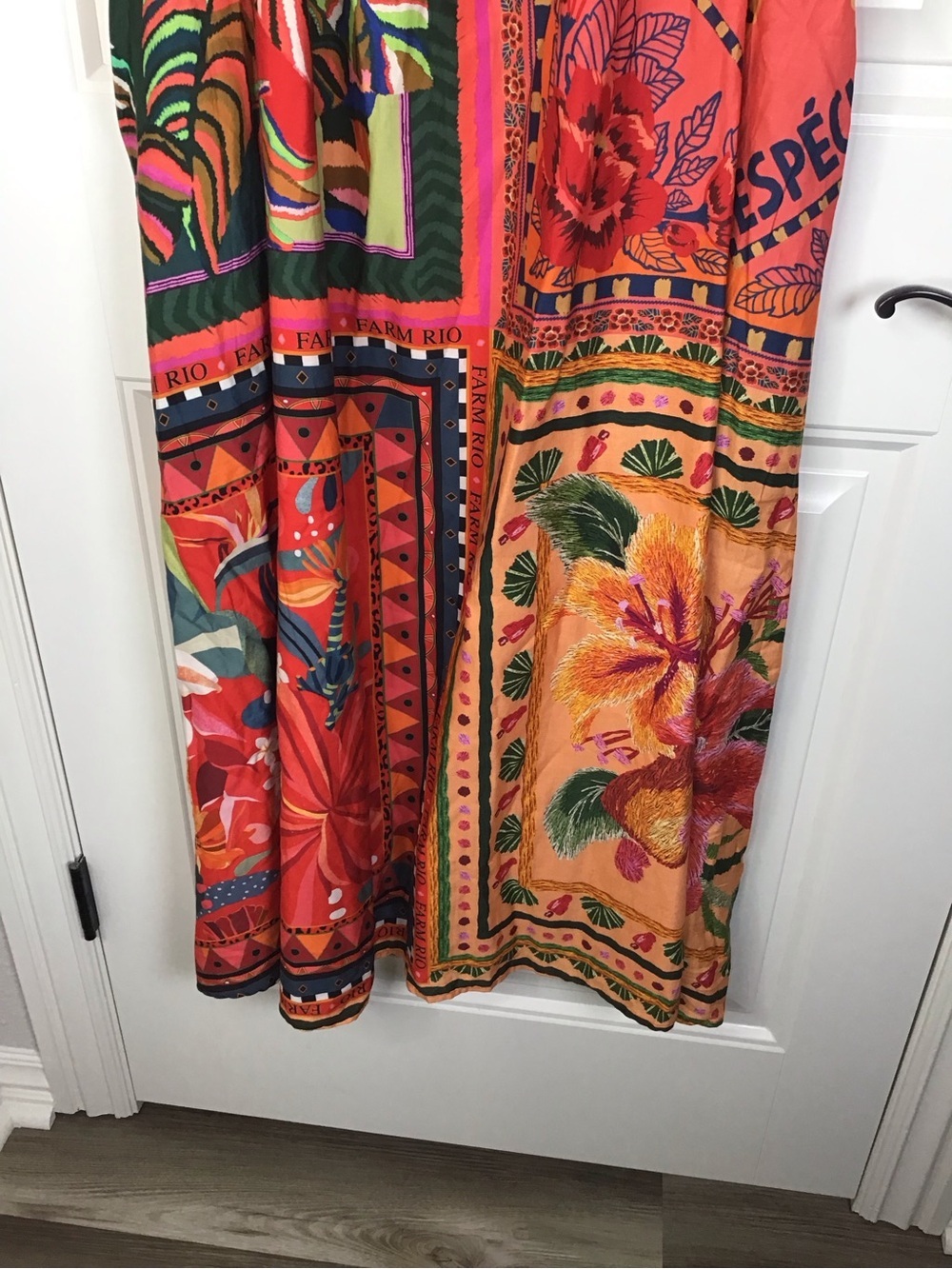 Farm Rio Mosaic Ruffled Midi Dress Size Medium. - Picture 4 of 10